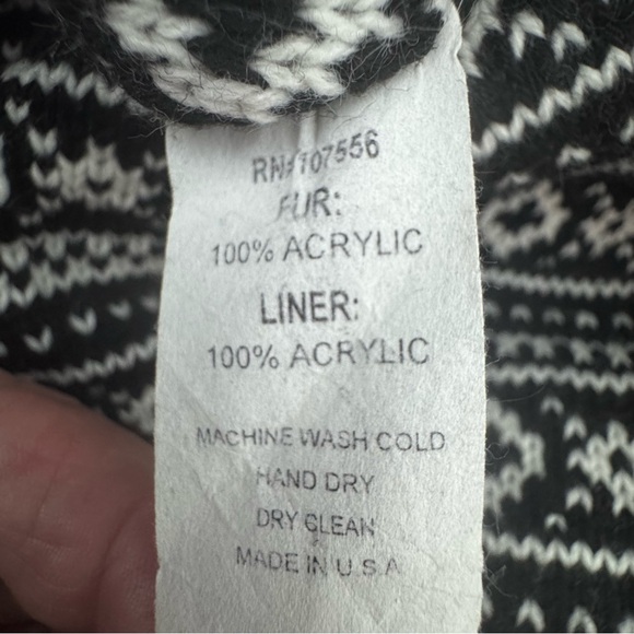 SpiritHoods Faux Fur Wolf Hood Scarf Paw Mitts Made USA 2011–2012 Festival - Picture 8 of 12